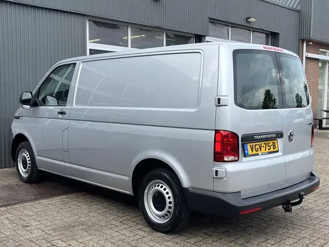 Volkswagen Transporter 2.0 TDI L1H1 4Motion 4x4 Airco Cruise controle Trekhaak 2500kg trekgewicht Te...