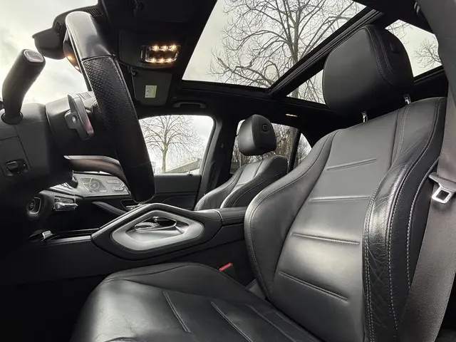 Mercedes-Benz GLE-klasse 350 de 4MATIC Business Line AMG Line | Binnenkort meer foto's | Burmester |...