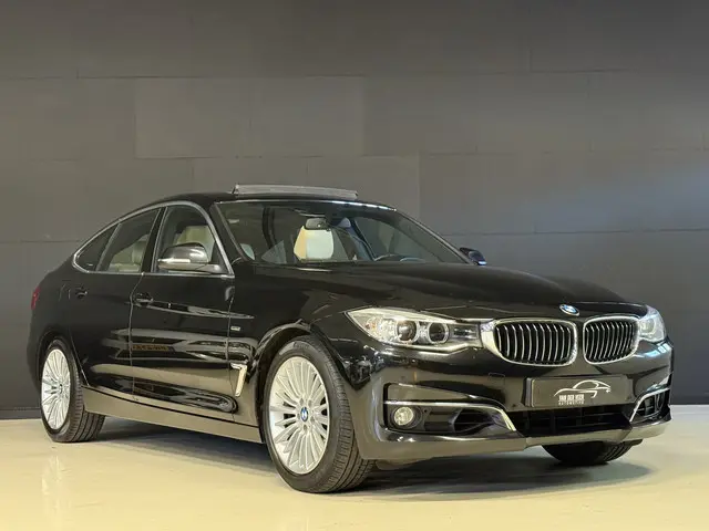 BMW 3-serie Gran Turismo 320i GT Luxury | Panoramadak | Leder | Carplay | Navi | Stoelverwarming