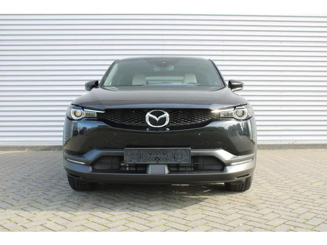 Mazda MX-30 e-SkyActiv EV 145PK Advantage Modern 36 kWh | € 4.400 voordeel! | Uit voorraad leverbaar...
