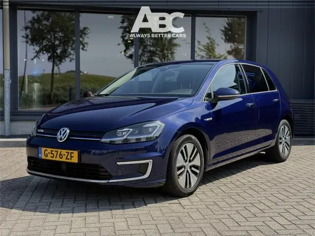 Volkswagen e-Golf e-Golf Digital Dash