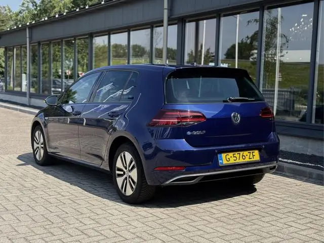 Volkswagen e-Golf e-Golf Digital Dash