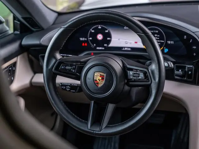 Porsche Taycan
