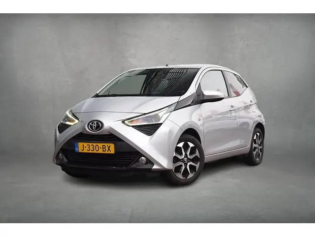 Toyota Aygo 1.0 VVT-i x-joy | Apple CarPlay | Camera | Cruise | Climate