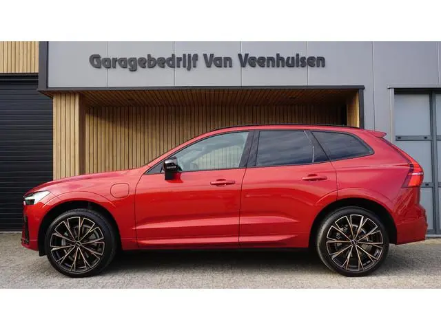 Volvo XC60 2.0 348pk T6 Plug-in hybrid AWD Inscription Pano.Dak LED Leder Elek.Trekhaak 21 inch LM *...