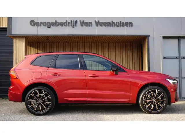 Volvo XC60 2.0 348pk T6 Plug-in hybrid AWD Inscription Pano.Dak LED Leder Elek.Trekhaak 21 inch LM *...