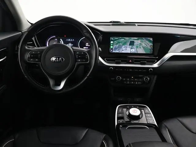 Kia e-Niro EXECUTIVELINE 64 kWh 98% SOH! + STOELVENTILATIE | JBL | APPLE CARPLAY | LEDER | STUURVERW...