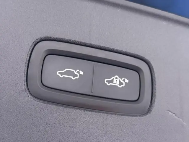 Volvo EX90