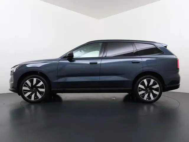 Volvo EX90