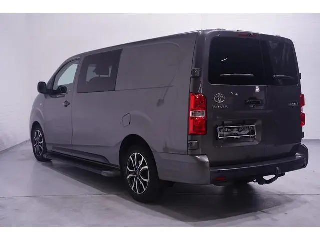 Toyota PROACE Worker 2.0 D-4D 145 pk Aut. Black Line Dubbel Cabine Navi, Camera, Xenon, 17" LMV, Laa...
