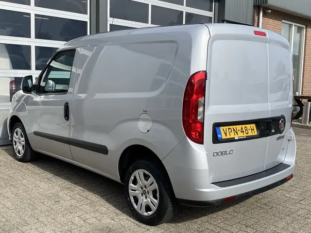 Fiat Doblò Cargo 1.3 MJ L1H1 SX 20x op voorraad Btw en Bpm vrij Airco Cruise controle Navigatie Tussenschot Parkeerhulp achter 1e eigenaar Ex overheid Euro 5 Marge