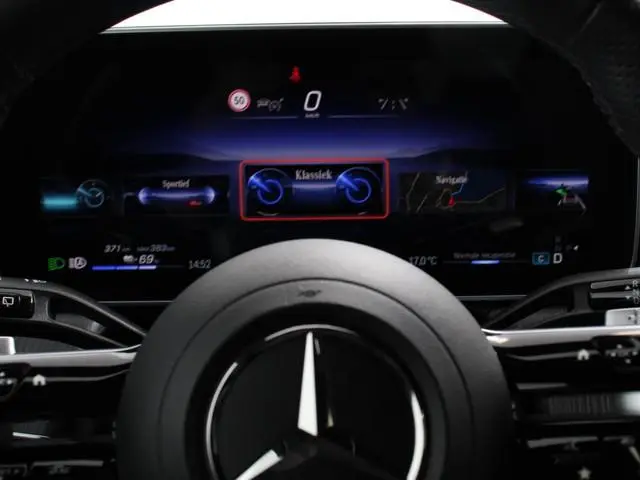 Mercedes-Benz EQE