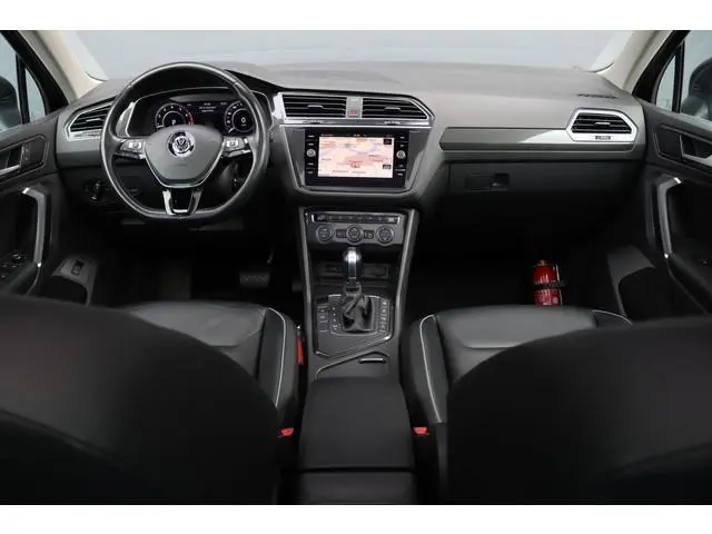 Volkswagen Tiguan 1.4 TSI ACT Comfortline Business R | Panoramadak | Trekhaak | Memory | Leder | Sto...