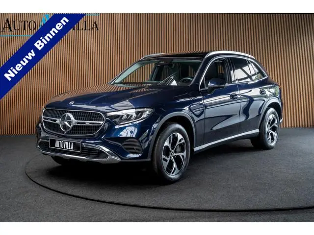 Mercedes-Benz GLC-klasse 300e 4MATIC Luxury Line Panoramadak 360 camera Electrice trekhaak Winter pa...