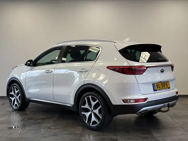 Kia Sportage 1.6 T-GDI 4WD GT-Line First Edition Navi 19''