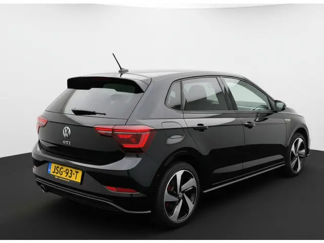 Volkswagen Polo 2.0 TSI GTI TSI 210PK DSG GTI-SPORT IQ-LIGHT/PDC/CARPLAY 