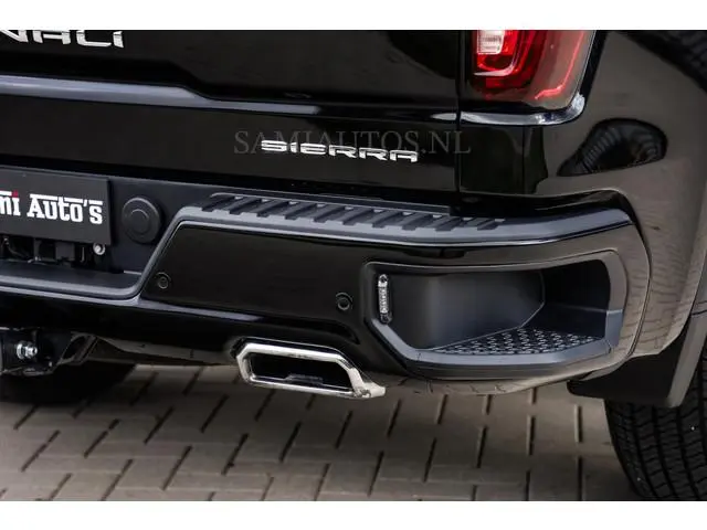 GMC Sierra