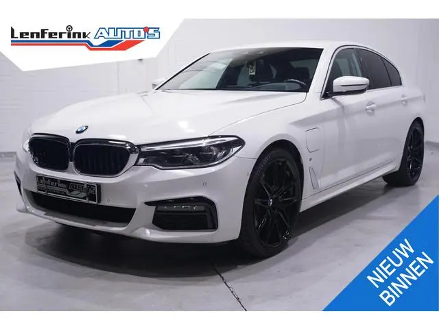 BMW 5-serie 530e M Sport Head-up Apple Carplay Camera Stoelverwarming