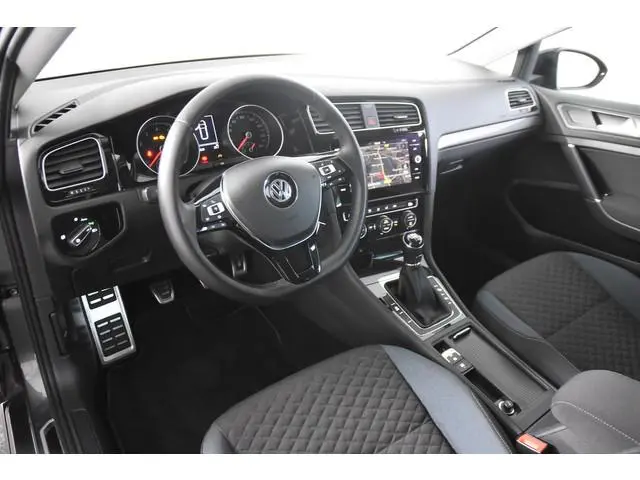 Volkswagen Golf Variant iQ Drive *1ste Eigenaar*Navigatie*Trekhaak*