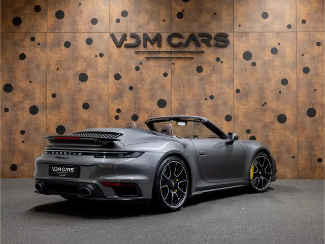 Porsche 911 Cabrio 3.8 Turbo S | Lift | Sportuitlaat I 18-weg I Ventilatie I Keyless | 360° | ACC |