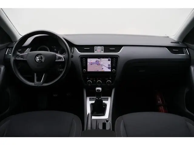 ŠKODA Octavia Combi 1.5 TSI Greentech Style Business Climate, Cruise, Apple Carplay, Stoelverwarming...