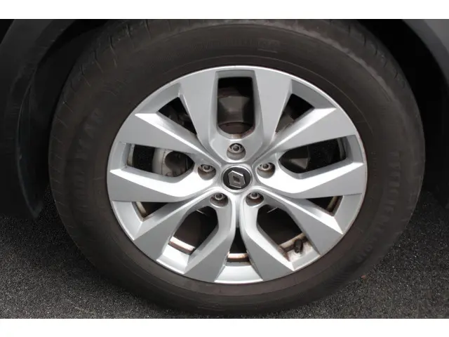 Renault Captur 1.0 TCe 100 Zen Renault Captur 1.0 TCe Zen | Navigatie | Cruise Control | Lane Assist...