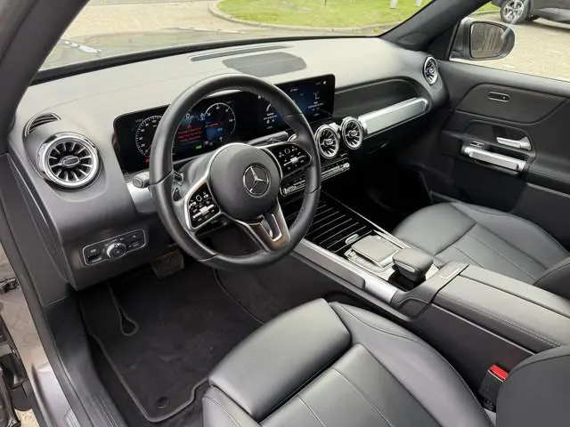 Mercedes-Benz EQB 250 Luxury Line 67 kWh / 98,50% SoH / Camera / Sensoren / Keyless / Leder /