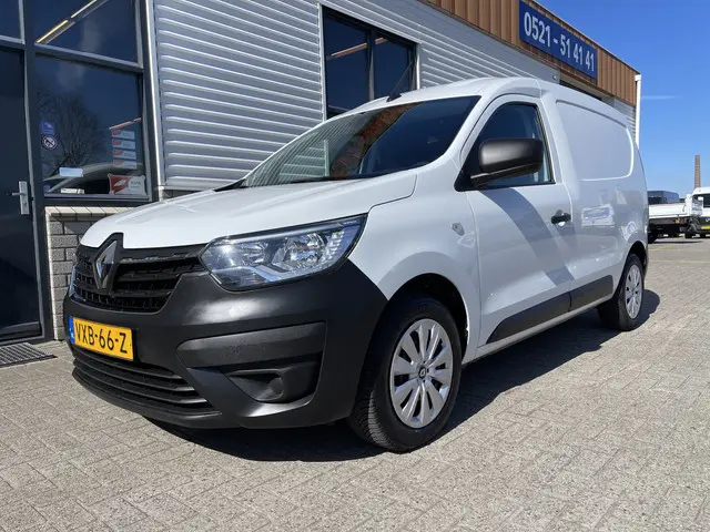 Renault Express 1.5 dCi 75 Comfort + / vaste prijs rijklaar € 11.950 ex btw / lease vanaf € 201 / ai...