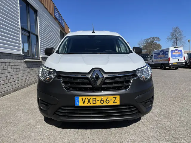 Renault Express 1.5 dCi 75 Comfort + / vaste prijs rijklaar € 11.950 ex btw / lease vanaf € 201 / ai...