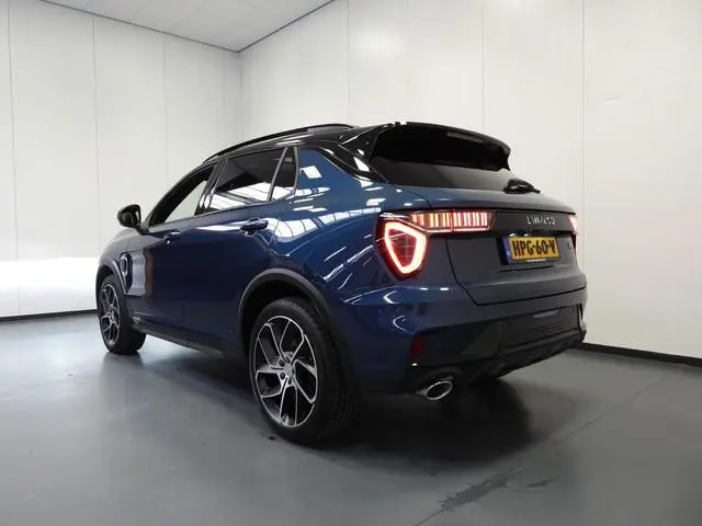 Lynk & Co 01 1.5 PHEV BlackLine STUURVERW./360CAM/SCHUIFDAK/LED/20"LMV!