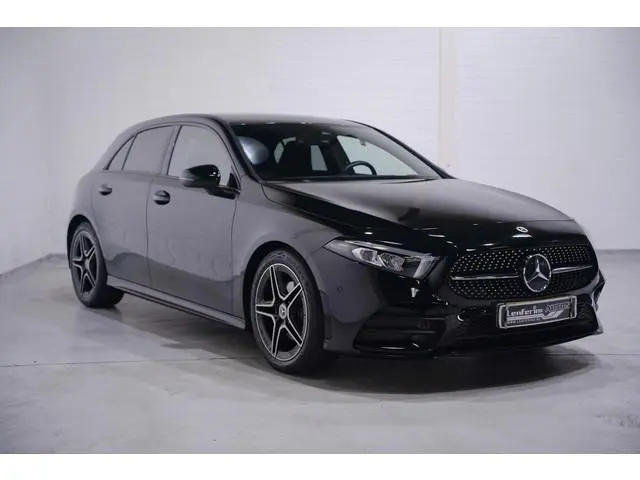 Mercedes-Benz A-klasse 180 Business Solution AMG Navi Camera PDC v+a Sfeerverlichting Led koplampen...