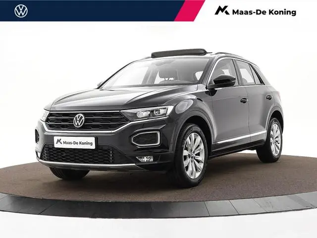 Volkswagen T-Roc 1.5 TSI 150pk DSG Sport · Panoramadak · Camera · Keyless · Apple/Android Car Play ·...