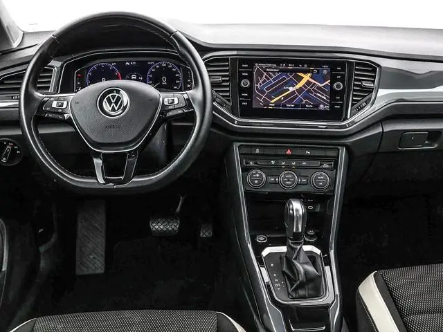 Volkswagen T-Roc 1.5 TSI 150pk DSG Sport · Panoramadak · Camera · Keyless · Apple/Android Car Play ·...