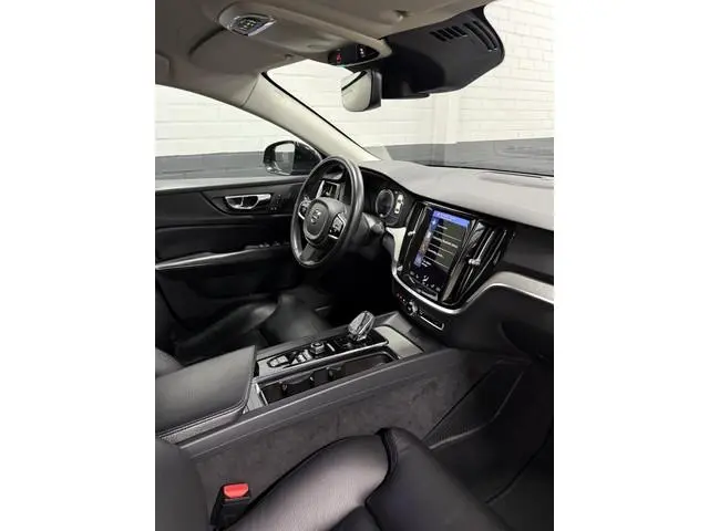 Volvo S60 2.0 B4 Inscription Nieuwe HV Accu, Keyless, Camera, Enz...