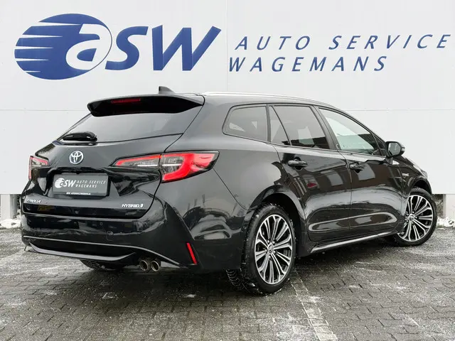 Toyota Corolla Touring Sports 2.0 Hybrid Team D | CarPlay | ACC | Camera | LED | DAB+ | 17 inch