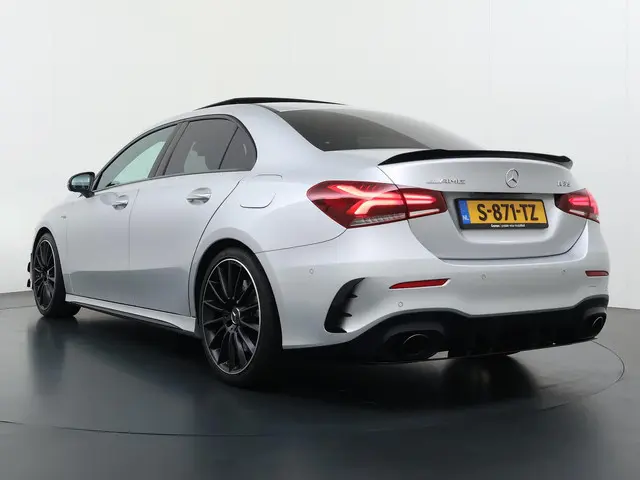 Mercedes-Benz A-klasse AMG 35 4MATIC Premium Plus