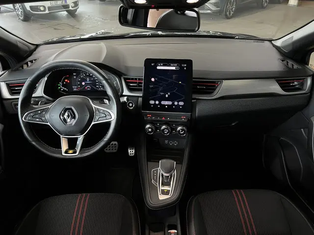 Renault Captur 1.3 TCe 140 R.S. Line | Groot Navi | Stoel, Stuur, Voorruit verwarming | 18" | ACC 10...