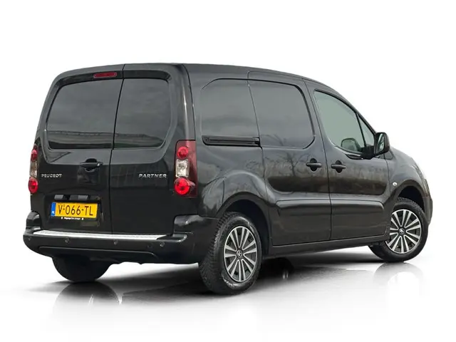 Peugeot Partner 120 1.6 BlueHDi 100 Premium ✅ Navi ✅ Cruise ✅ Airco