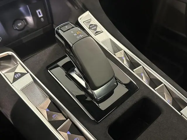 DS DS 7