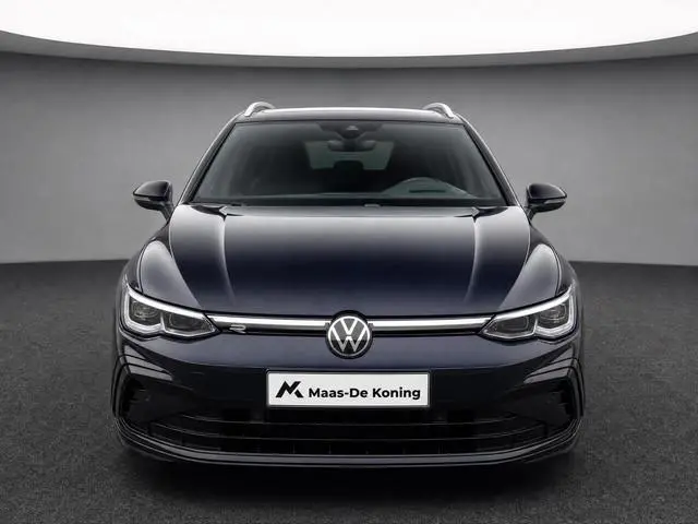 Volkswagen Golf Variant 1.5eTSI/130PK R-Line · Navigatie · Apple/Android Car Play · Camera + Parkeer...