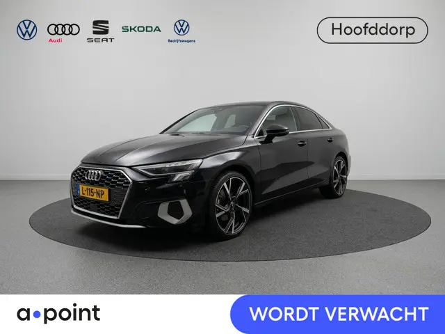 Audi A3 Limousine 30 TFSI Business edition 110 pk S-tronic | Navigatie | Parkeersensoren achter | LE...