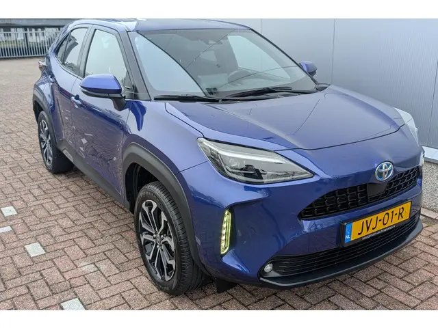 Toyota Yaris Cross 1.5 Hybrid First Edition Automaat, Achteruitrijcamera, Navigatie met Android Auto...