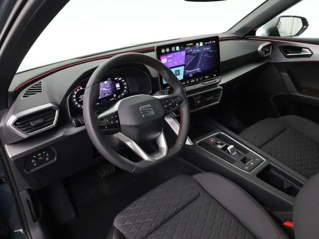 SEAT Leon FR Business 1.5 TSI eHybrid 150 kW / 204 pk