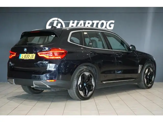 BMW iX3 High Executive 80 kWh + PANO / TREKHAAK / 360 CAMERA / HEAD-UP / PREMIUM AUDIO