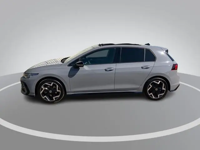 Volkswagen Golf 1.5eTSI/150PK R-Line DSG · Panoramadak · Apple/Android Car Play · Harman/Kardon soun...