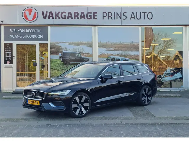 Volvo V60 2.0 B3 Plus Dark |PANO|CARPLAY|STOELVW.|H/K|NAVI|CRUISE| @Finn foto's vernieuwen