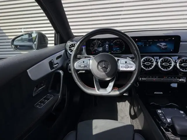 Mercedes-Benz A-klasse 250 e AMG Limited |Pano|Memory|Trekhaak|