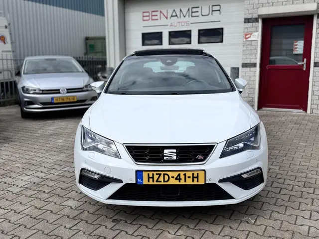 Seat Leon 1.4 TSI 150PK ACT DSG  Pano/ Leder/ Navi