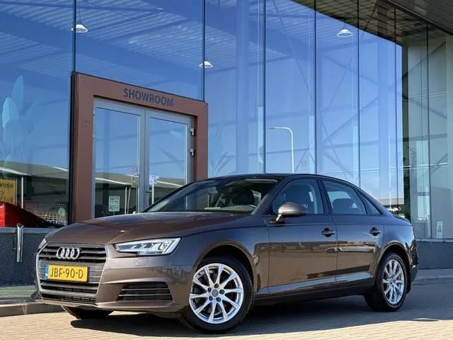Audi A4 Limousine | Achteruitrijcamera | Keyless | Digital Dash | 2.0 TFSI