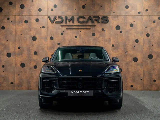 Porsche Cayenne Coupé 3.0 E-Hybrid | 18-weg | SportDesign Carbon | Luchtvering |